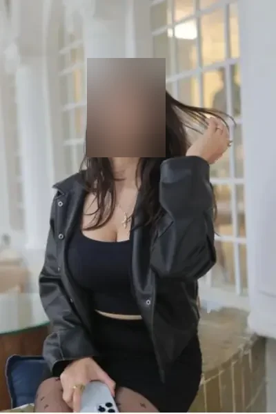 Pabolij — Female Escorts in Dangs, photo