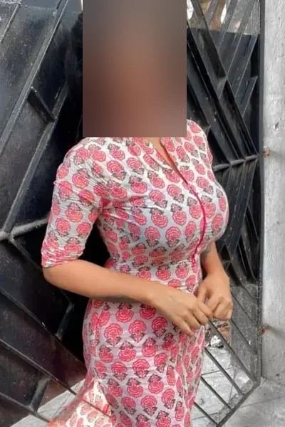 Joda — Female Escorts in Sector 17 Plaza, photo