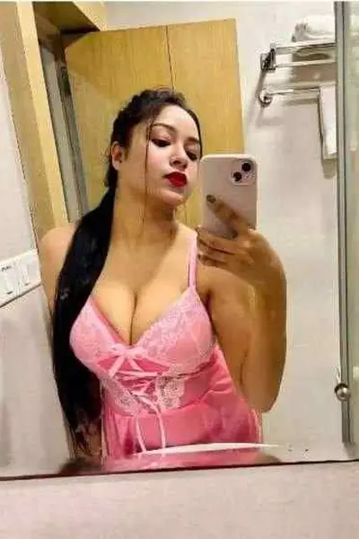 Laxmidagi - ᎡᎧᎽᎪᏞ༄ ₰((➤ ➤)) ₰Call Girls In Model Town Delhi Escort Service
