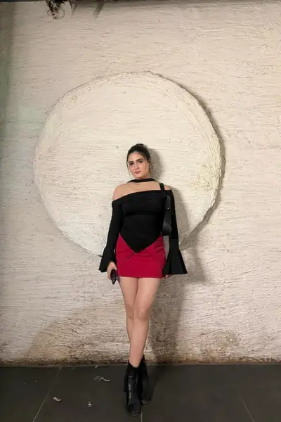 Puja - Call Girls In Dwarka Sec-13 Metro 24/7✡️ ✡️【कॉल गर्ल】EscortS