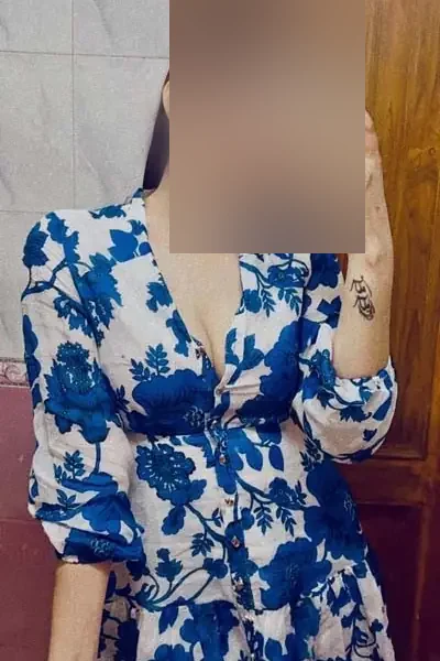 Gholiya — Female Escorts in Sri Manakula Vinayagar Temple, photo
